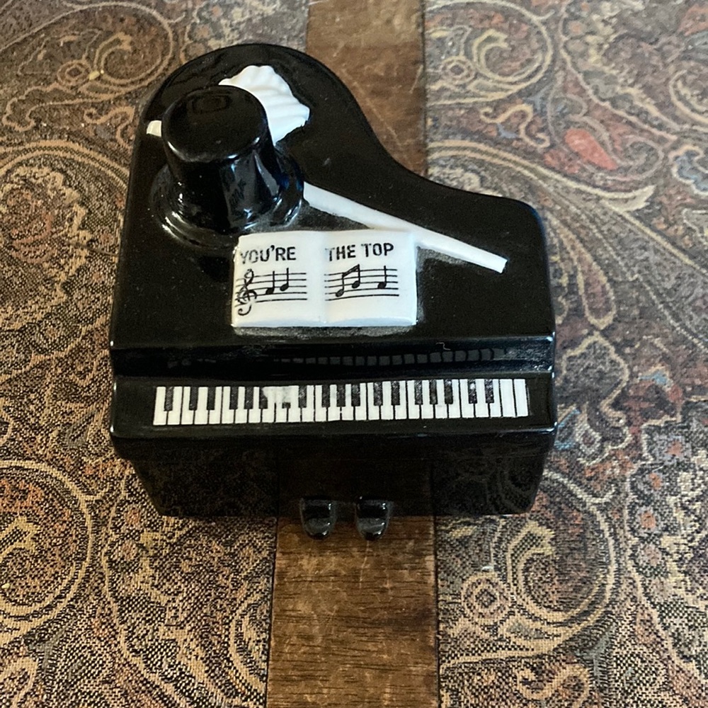 Vintage Ceramic Piano Trinket/Jewelry Box